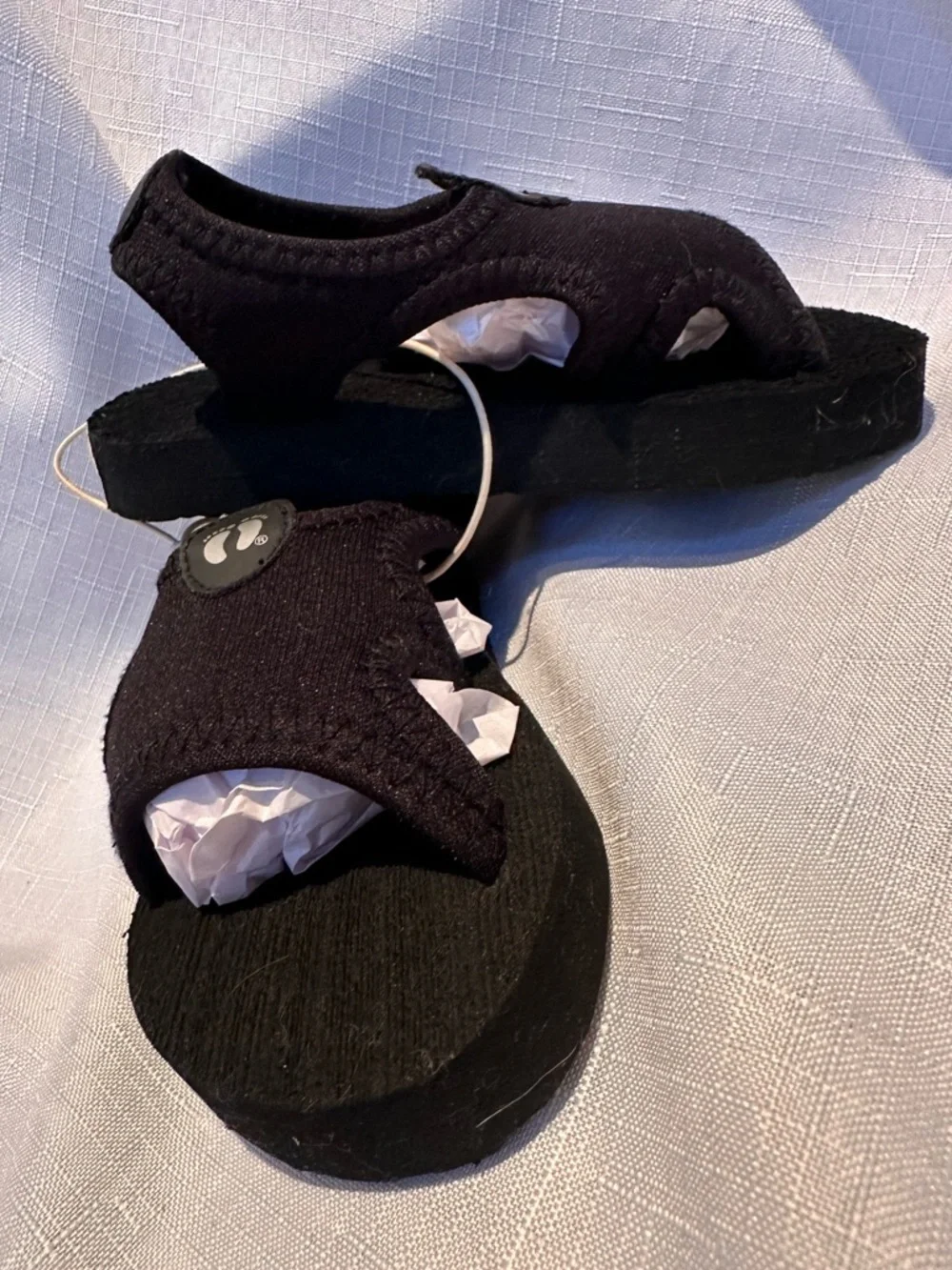 NWT Toddler Neoprene Sandals Size 8